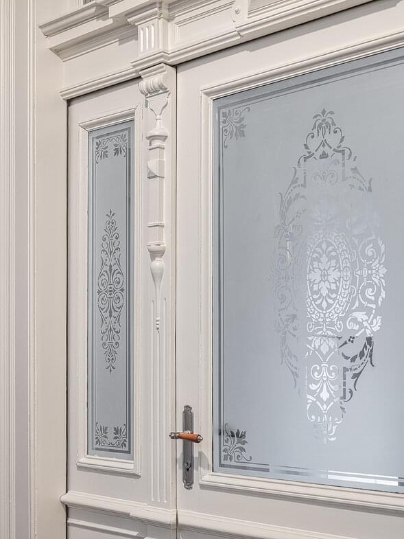 heritage® Verfahren - Wohnungsabschluss - Brandschutz - Sicherheit - Doppelflüglig mit Seitenteilen und Oblicht | © ARCHIBATCH